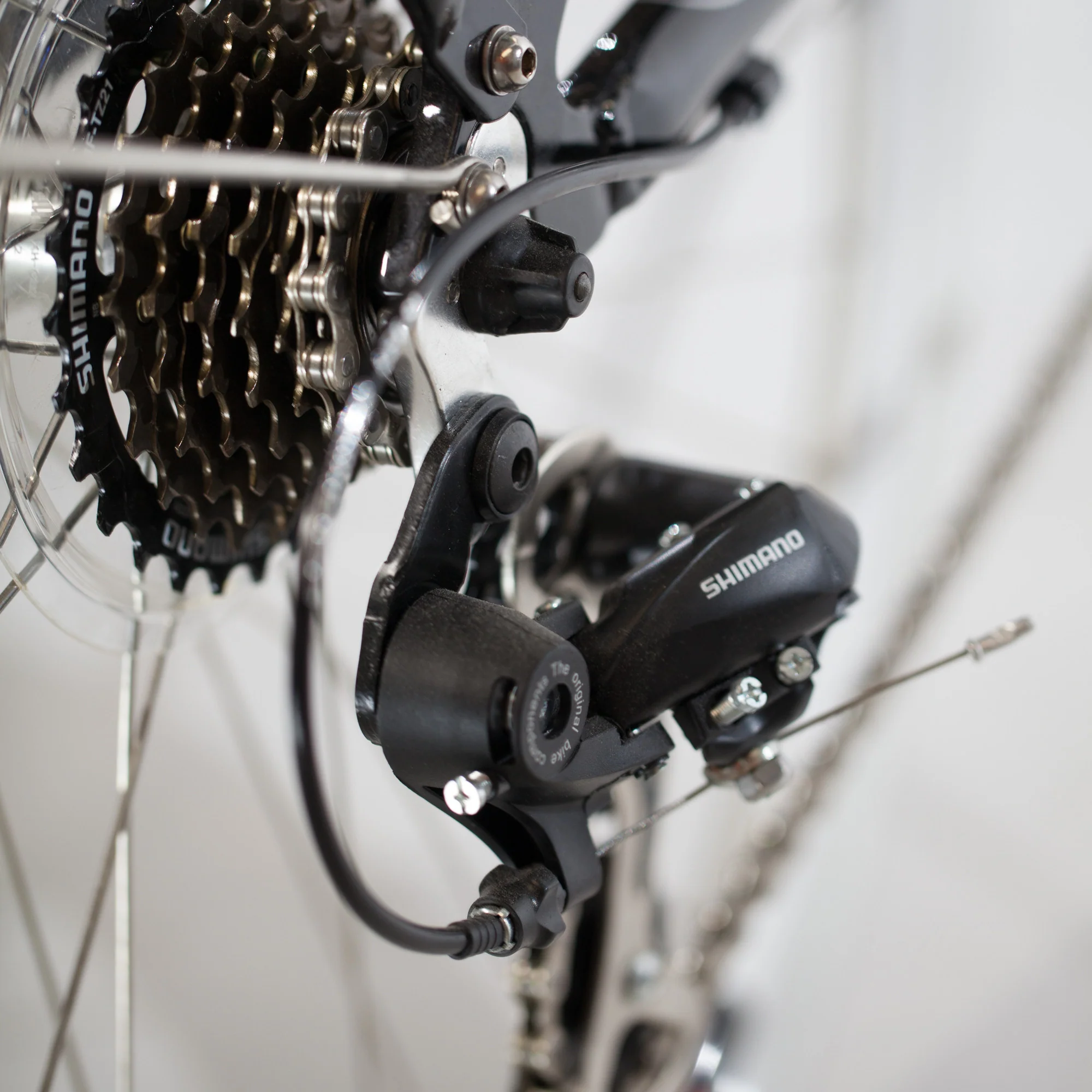 XDSBIKE Nadine 7sp Women's Step-Through City Bike //  Classic Black - Image 5