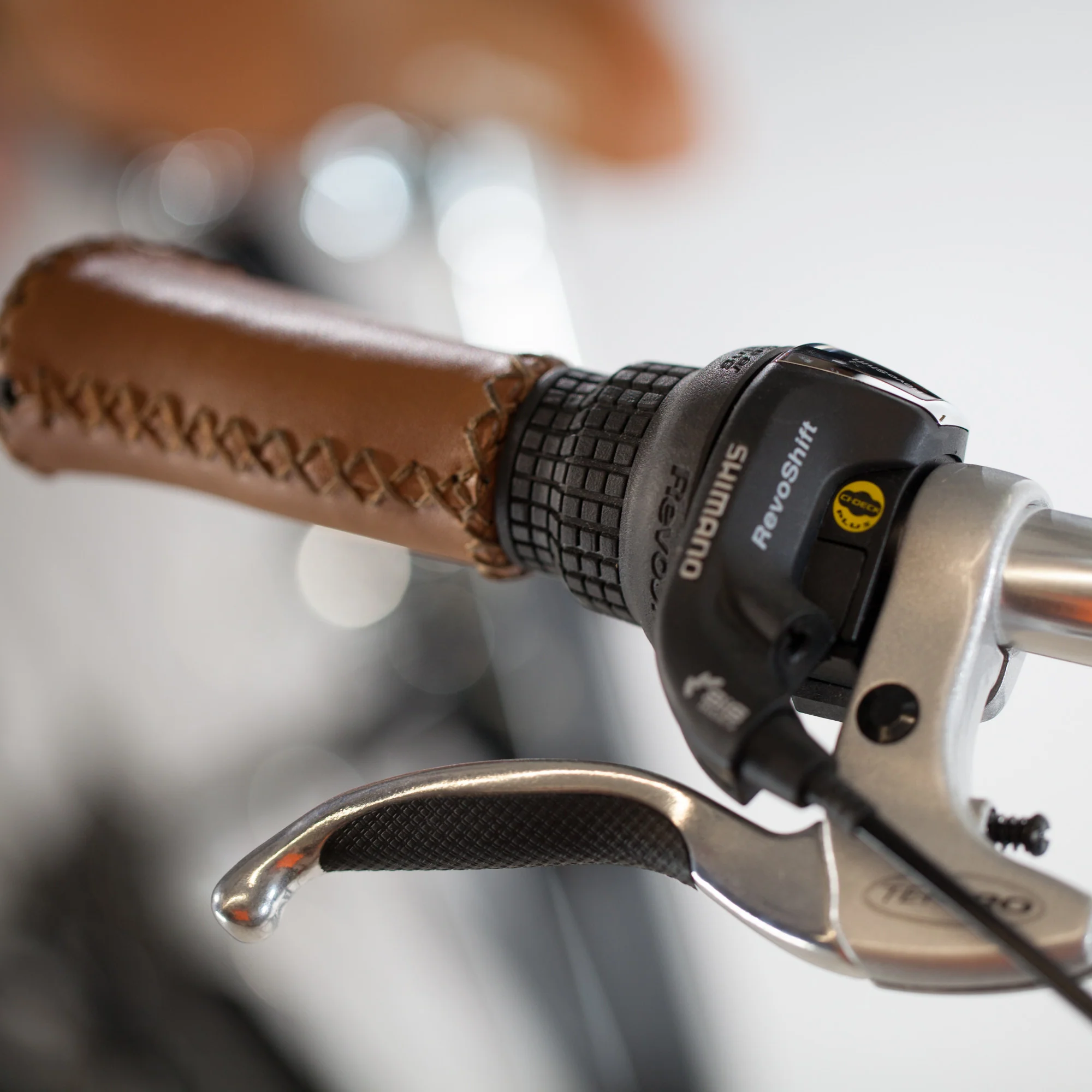 XDSBIKE Nadine 7sp Women's Step-Through City Bike //  Classic Black - Image 7